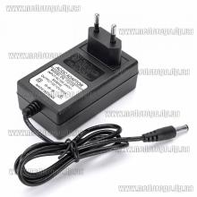 Зарядное устройство для аккумуляторов 18V (Li-ion, адаптер под штеккер 5,5мм)